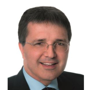 Přímá kompozitní fazeta ve frontálním úseku pomocí univerzálního bulk-fill kompozitu Přímá kompozitní fazeta ve frontálním úseku pomocí univerzálního bulk-fill kompozitu