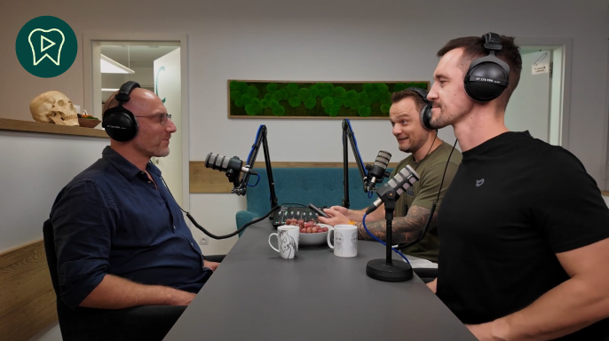 Podcast Zubní kanálek: rozhovor se zubním technikem Jakubem Hoškem Podcast Zubní kanálek: rozhovor se zubním technikem Jakubem Hoškem