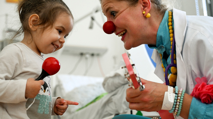 Když smích zahání slzy: Zdravotní klauni rozdávají radost a úsměv Když smích zahání slzy: Zdravotní klauni rozdávají radost a úsměv